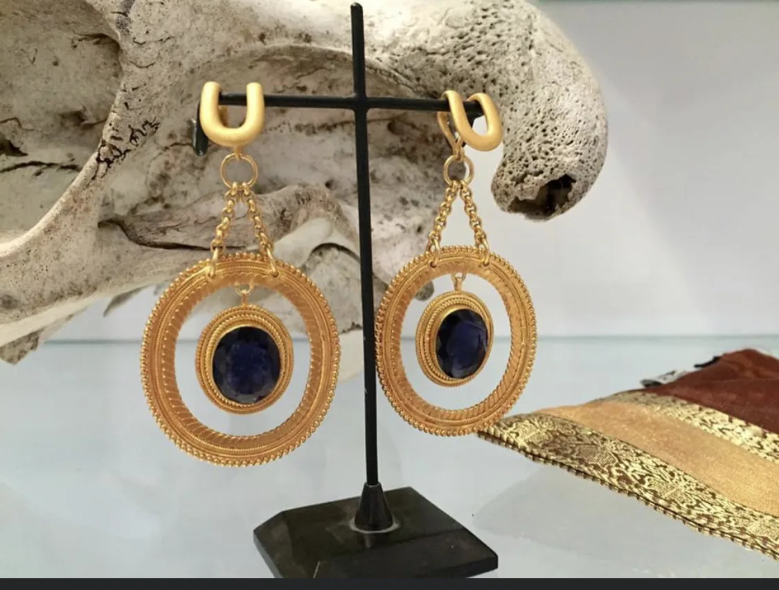Joyería de piercing · Qbos Body Art