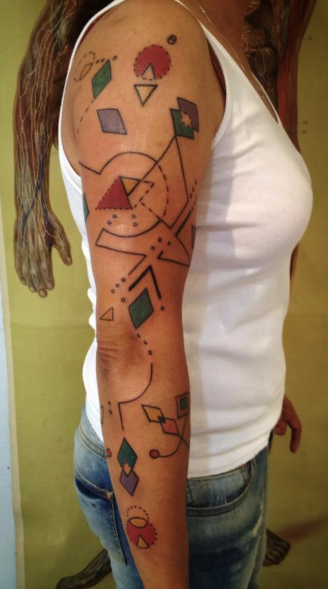 Tatuaje geométrico · Qbos Body Art