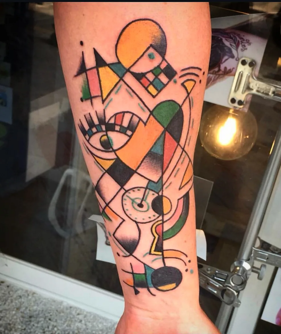 Tatuaje geométrico · Qbos Body Art